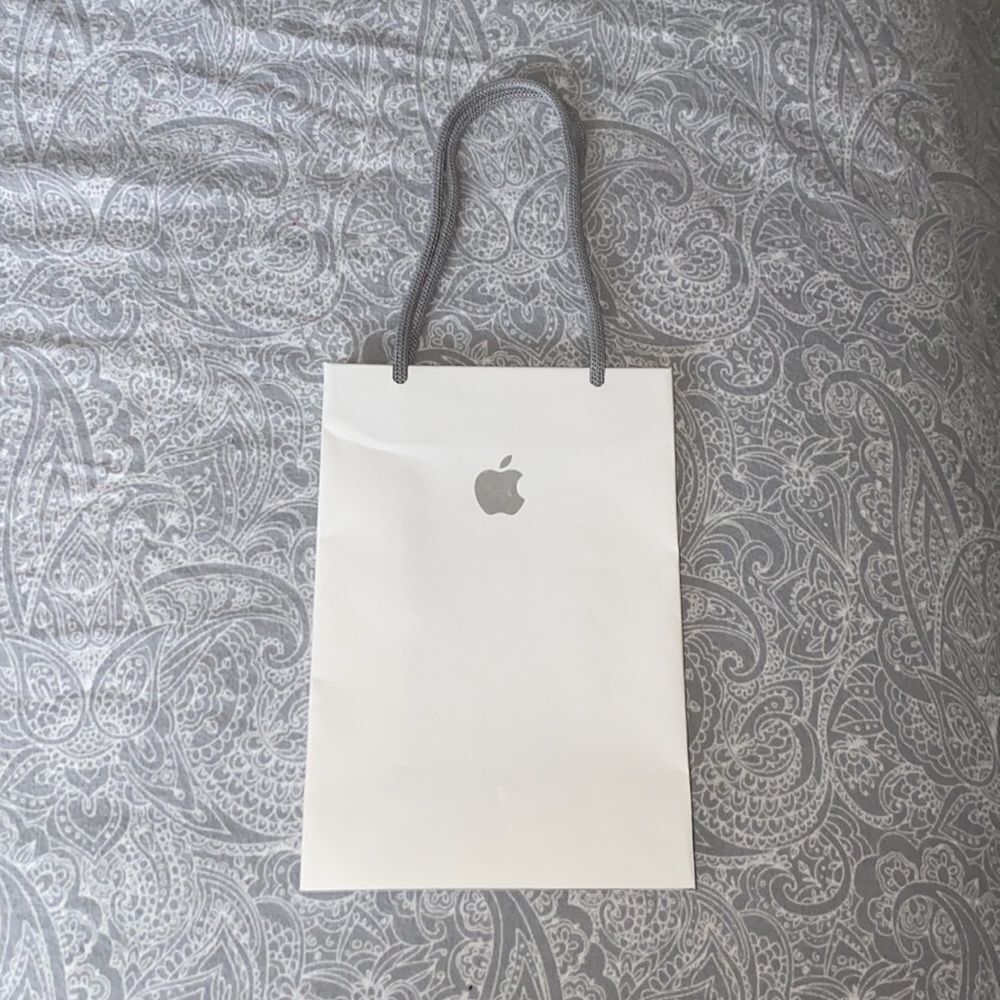 AirPods Pro case - Picture 7 of 7